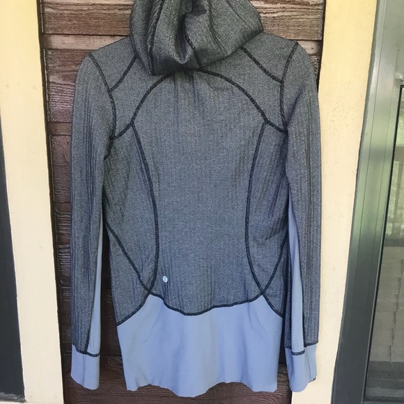 Lululemon Grey Herringbone Daily Practice Jacket 8 - Picture 4 of 8